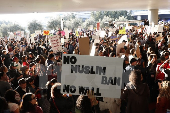 Thông tin mới về sắc lệnh hạn chế nhập cảnh của ông Donald Trump ảnh 1