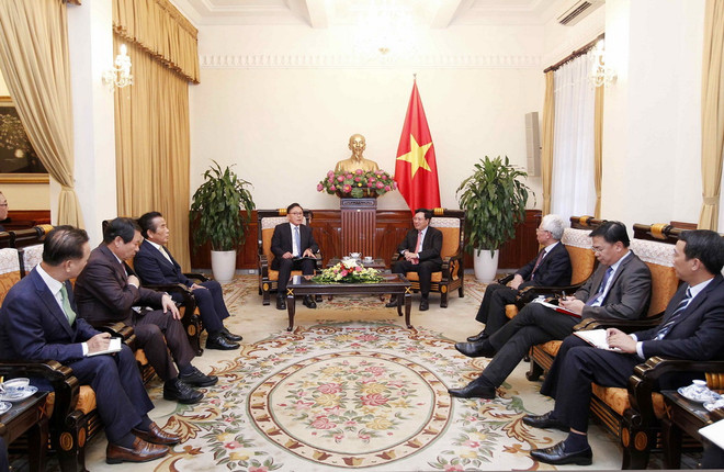 Hỗ trợ người lao động và sinh viên Việt Nam tại Busan-Gyeongnam ảnh 1