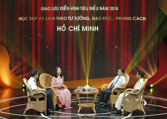 Giao lưu điển hình tiêu biểu học tập, làm theo phong cách Hồ Chí Minh ảnh 1
