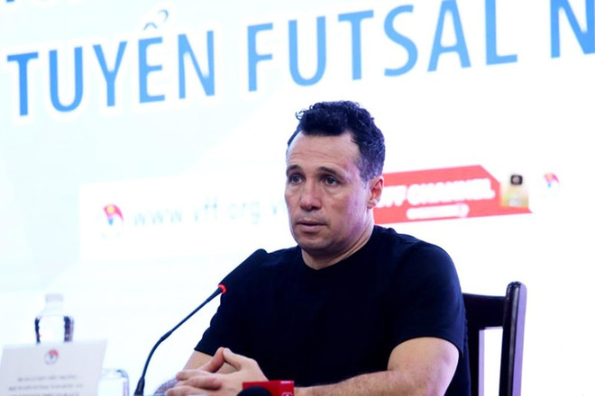 VCK Futsal châu Á 2022: HLV Diego Raul nâng tầm futsal Việt Nam ảnh 1