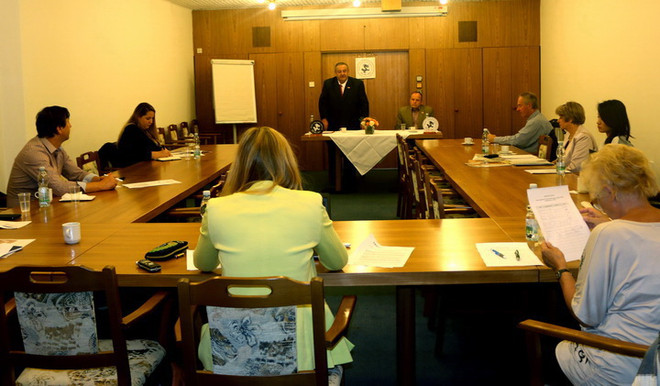 Chủ tịch hội Séc-Việt lên tiếng bảo vệ người lao động Việt Nam ảnh 1