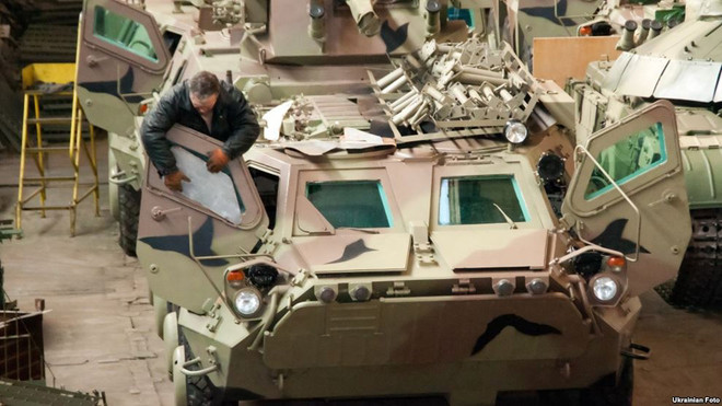 Tập đoàn Ukraine mua động cơ của Nga dùng cho xe bọc thép ảnh 1