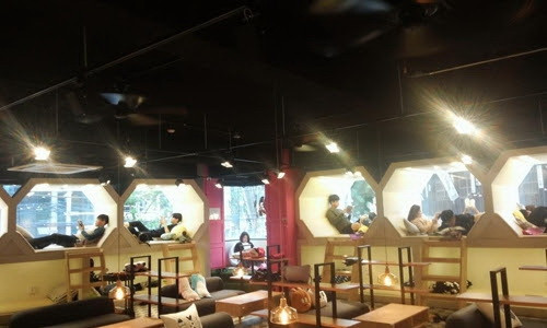 Càphê truyện tranh: Một góc thư giãn cho các “mọt sách” thành thị ảnh 2