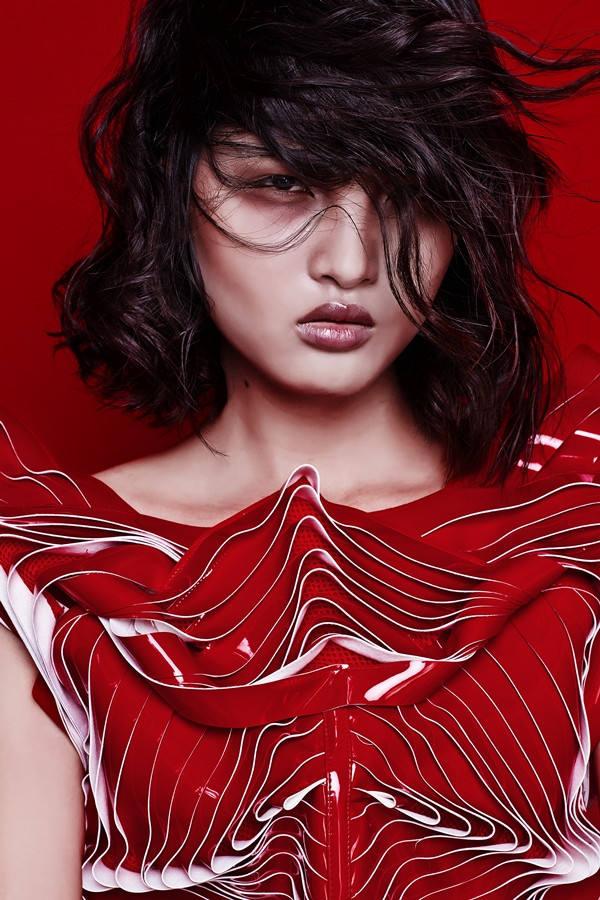 Chà Mi đầy ma mị trong bộ sưu tập của nhà thiết kế Lý Giám Tiền ảnh 6