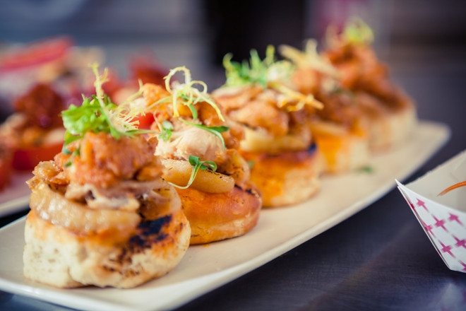 Top 5 khách sạn năm sao có thực đơn hấp dẫn phái đẹp ngày 8/3 ảnh 1