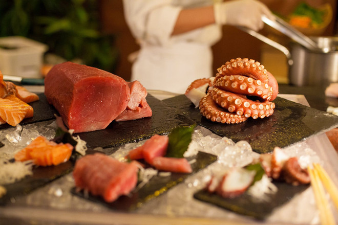 Top 5 khách sạn năm sao có thực đơn hấp dẫn phái đẹp ngày 8/3 ảnh 4