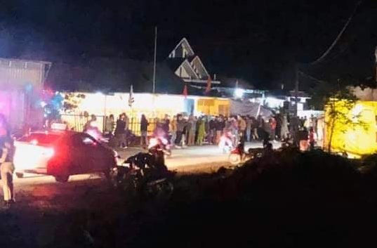 Tai nạn trước ngôi nhà đang tổ chức tang lễ, 5 người thương vong ảnh 1