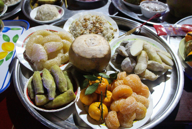 Lễ vật đồng bào Khmer cúng Trăng. (Ảnh: Hồng Thái/TTXVN) 1 (4).jpg