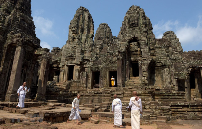 Khu đền cổ Angkor ở Siem Reap, Campuchia. (Ảnh: AFP/TTXVN) Campuchia: Khách du lịch quốc tế 9 tháng đầu năm tăng 211% ảnh 1