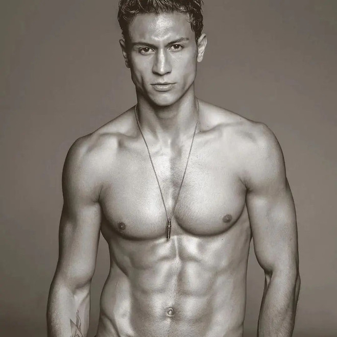 Mr World Mr World Thổ Nhĩ Kỳ2.jpg