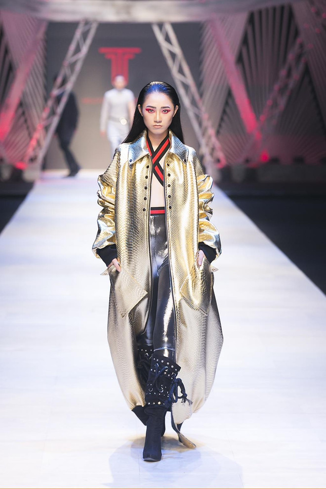 Tiến Truyển mang chuyện tình Adam và Eva lên sàn diễn thời trang ảnh 1