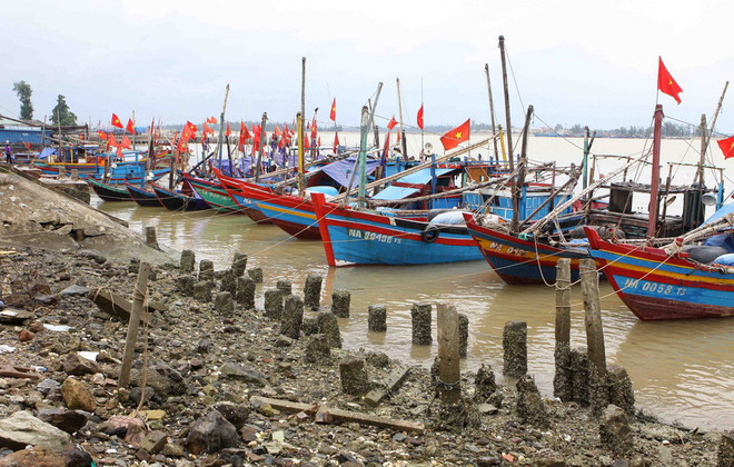 Vùng ven biển từ Thanh Hóa đến Hà Tĩnh có gió bão giật cấp 11 ảnh 1