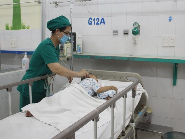 Vụ bệnh nhi 32 tháng tử vong: Do viêm phổi và rối loạn tiêu hóa? ảnh 1