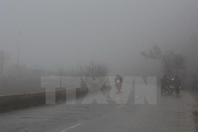 Khu vực Đông Bắc Bộ rét về đêm và sáng sớm, xuất hiện sương mù ảnh 1