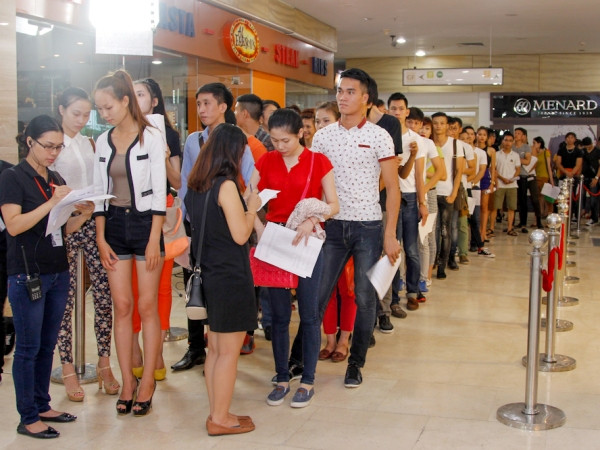 Sơ tuyển Next Top Model: Thí sinh có chiều cao "khủng" 1,95 mét ảnh 1