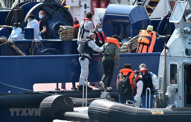 Anh công bố kế hoạch cải tổ lớn nhất về chính sách tị nạn ảnh 1