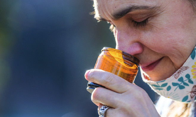 Bệnh nhân COVID-19 lo sợ sẽ vĩnh viễn mất đi khứu giác, vị giác ảnh 2