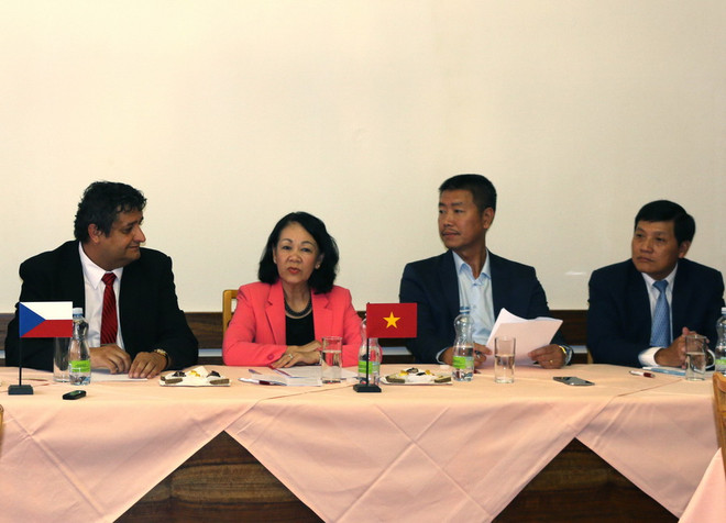 Trưởng Ban Dân vận Trung ương Trương Thị Mai thăm Cộng hòa Séc ảnh 1