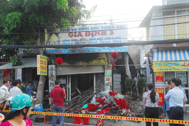 [Photo] Cháy cửa hàng áo cưới khiến một gia đình tử vong ảnh 3