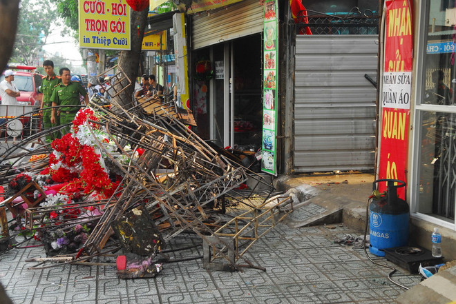 Thành phố Hồ Chí Minh: Cháy lớn lúc nửa đêm, ba người tử vong ảnh 1