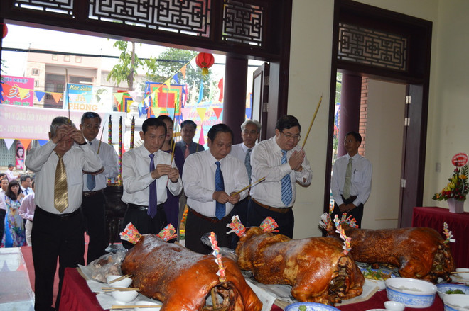 Dâng hương tưởng niệm Hải Thượng Lãn Ông Lê Hữu Trác tại Cần Thơ ảnh 1