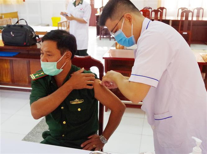 Không ghi nhận ca mắc mới COVID-19, thêm 455 người được tiêm vaccine ảnh 1