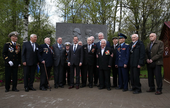 [Photo] Không khí kỷ niệm 71 năm Chiến thắng phátxít trên thế giới ảnh 4