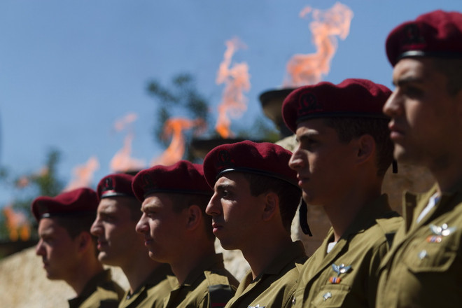 [Photo] Không khí kỷ niệm 71 năm Chiến thắng phátxít trên thế giới ảnh 1