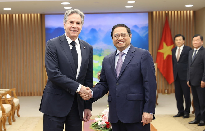 Thủ tướng Phạm Minh Chính tiếp Bộ trưởng Ngoại giao Hoa Kỳ Antony Blinken. (Ảnh: Dương Giang/TTXVN) 'Việt Nam-Hoa Kỳ thúc đẩy trao đổi thương mại hài hòa, bền vững' ảnh 1