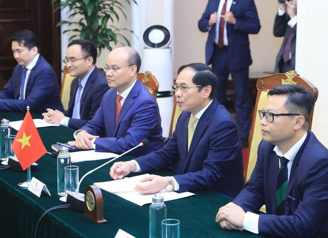 Bộ trưởng Ngoại giao Bùi Thanh Sơn phát biểu. (Ảnh: Lâm Khánh/TTXVN) Việt Nam muốn tiếp tục phát triển Quan hệ Đối tác Toàn diện với Hoa Kỳ ảnh 2