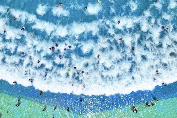 Trung Quốc cảnh báo nắng nóng nghiêm trọng tại nhiều địa phương ảnh 1