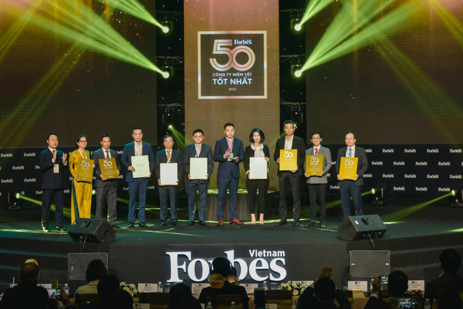 Top 50 công ty niêm yết tốt nhất Việt Nam của Forbes gọi tên Vinamilk ảnh 3
