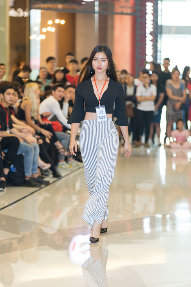 Dàn chân dài Hoa hậu Hoàn vũ Việt Nam thử sức với sàn catwalk ảnh 3