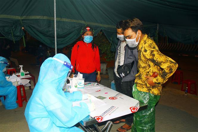 Về quê giữa mùa dịch COVID-19: Tình thương và ý thức trách nhiệm ảnh 1