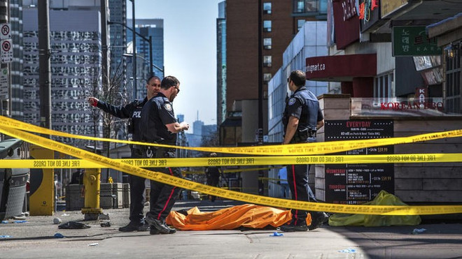 Hiện trường vụ đâm xe. (Nguồn: AP) Vụ đâm xe tại Canada: Chưa ghi nhận có nạn nhân người Việt ảnh 1