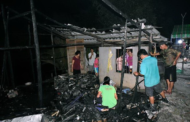 Căn nhà gỗ cháy rụi khiến bé gái 11 tuổi tử vong thương tâm ảnh 1