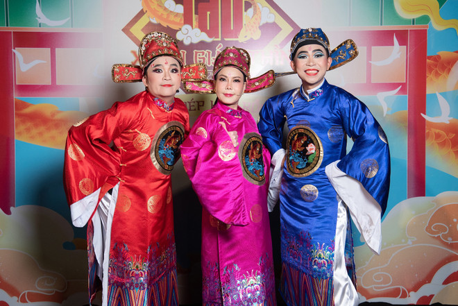 Táo Hồng (Việt Hương) - Táo Xanh (Minh Dự) - Táo Đỏ (Đại Nghĩa).jpg