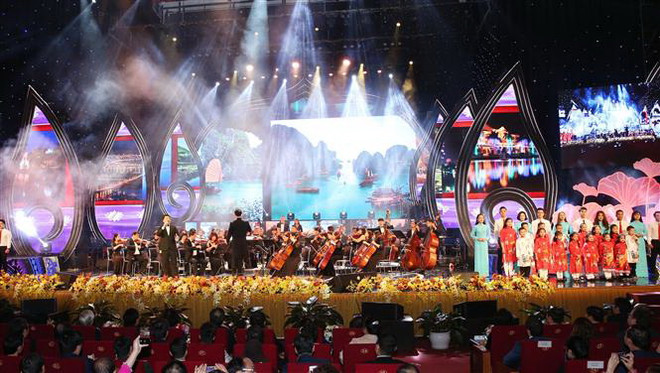 Chương trình Xuân Quê hương 2019: Lan tỏa tình đoàn kết dân tộc ảnh 2