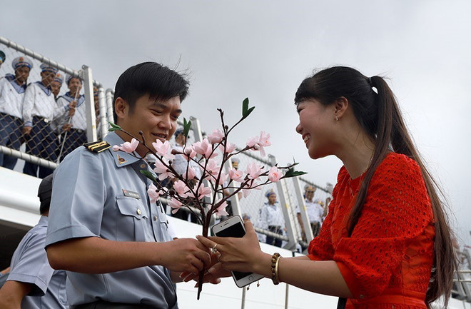 Những món quà tinh thần đặc biệt gửi tới hải đảo trong dịp Tết ảnh 1