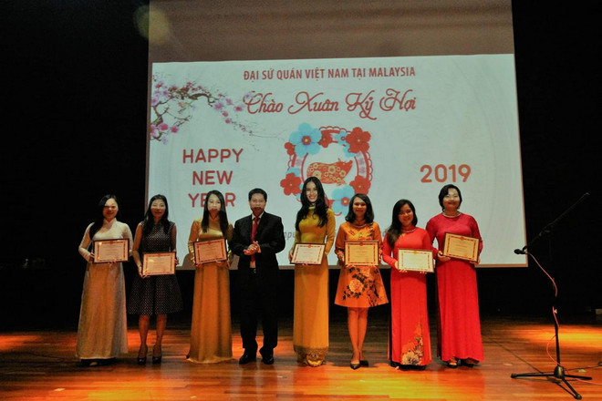 Đậm đà hương vị Xuân quê hương của người Việt tại các nước ASEAN ảnh 3