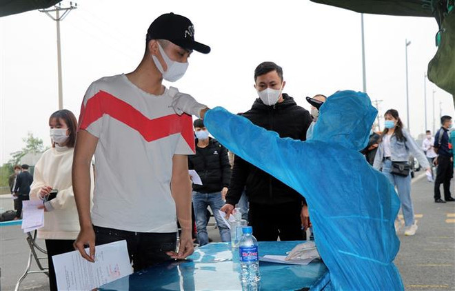 Nhìn lại tuần cao điểm truy vết thần tốc, quyết liệt ở Quảng Ninh ảnh 2