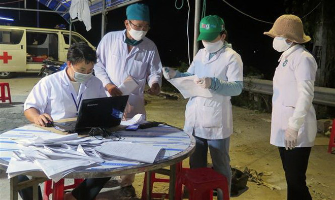Huy động tối đa vai trò y tế cơ sở trong phát hiện ca mắc COVID-19 ảnh 1