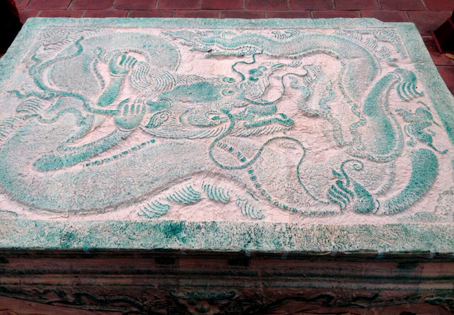 [Photo] Ngắm long sàng - Bảo vật Quốc gia ở cố đô Hoa Lư ảnh 2