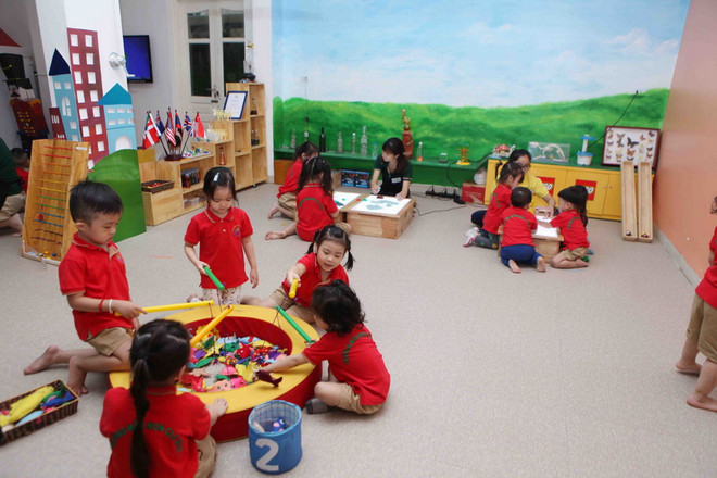 Học sinh một trường mầm non ở Hà Nội. (Ảnh minh họa. Nguồn: TTXVN) Nhiều trường mầm non ở Hà Nội đang trong tình trạng quá tải ảnh 2