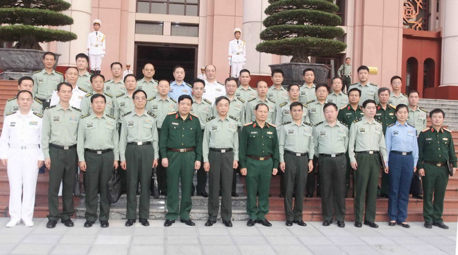 Đoàn Trường Đại học Quốc phòng Trung Quốc thăm Việt Nam ảnh 1
