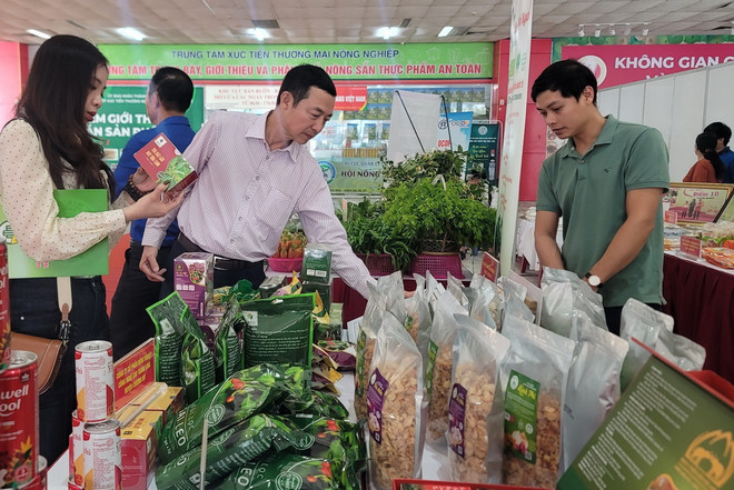 Sản phẩm của một làng nghề ở Hà Nội. (Nguồn: TTXVN) ttxvn_lang nghe ha noi 2.jpg