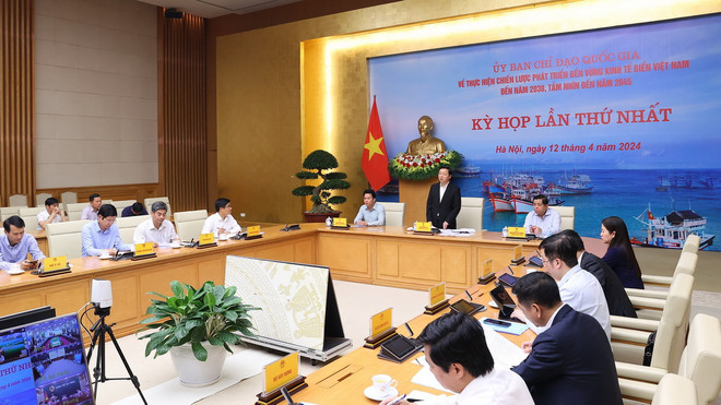 Quang cảnh kỳ họp. (Ảnh: Văn Điệp/TTXVN) ttxvn_kinh te bien 2.jpg
