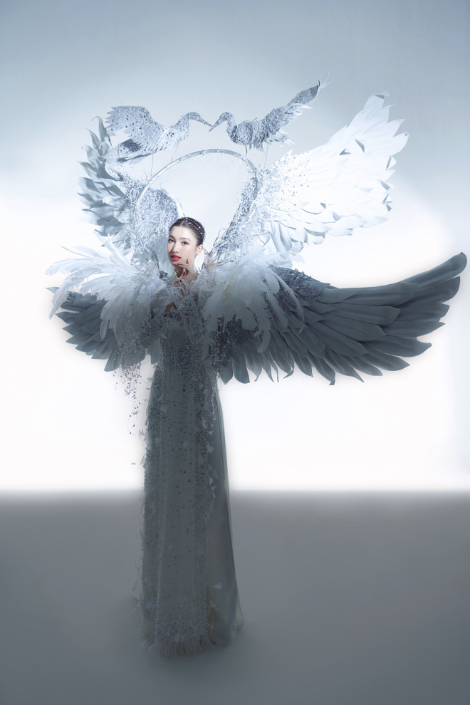 Miss International: Lộ diện trang phục dân tộc hơn 10kg của Phương Nhi ảnh 2