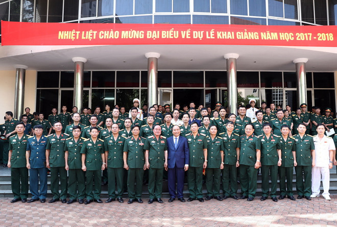 Thủ tướng dự lễ khai giảng năm học mới tại Học viện Quốc phòng ảnh 1