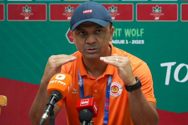 HLV Flavio Luiz: "Quang Hải có thể đóng góp nhiều cho Công an Hà Nội" ảnh 1